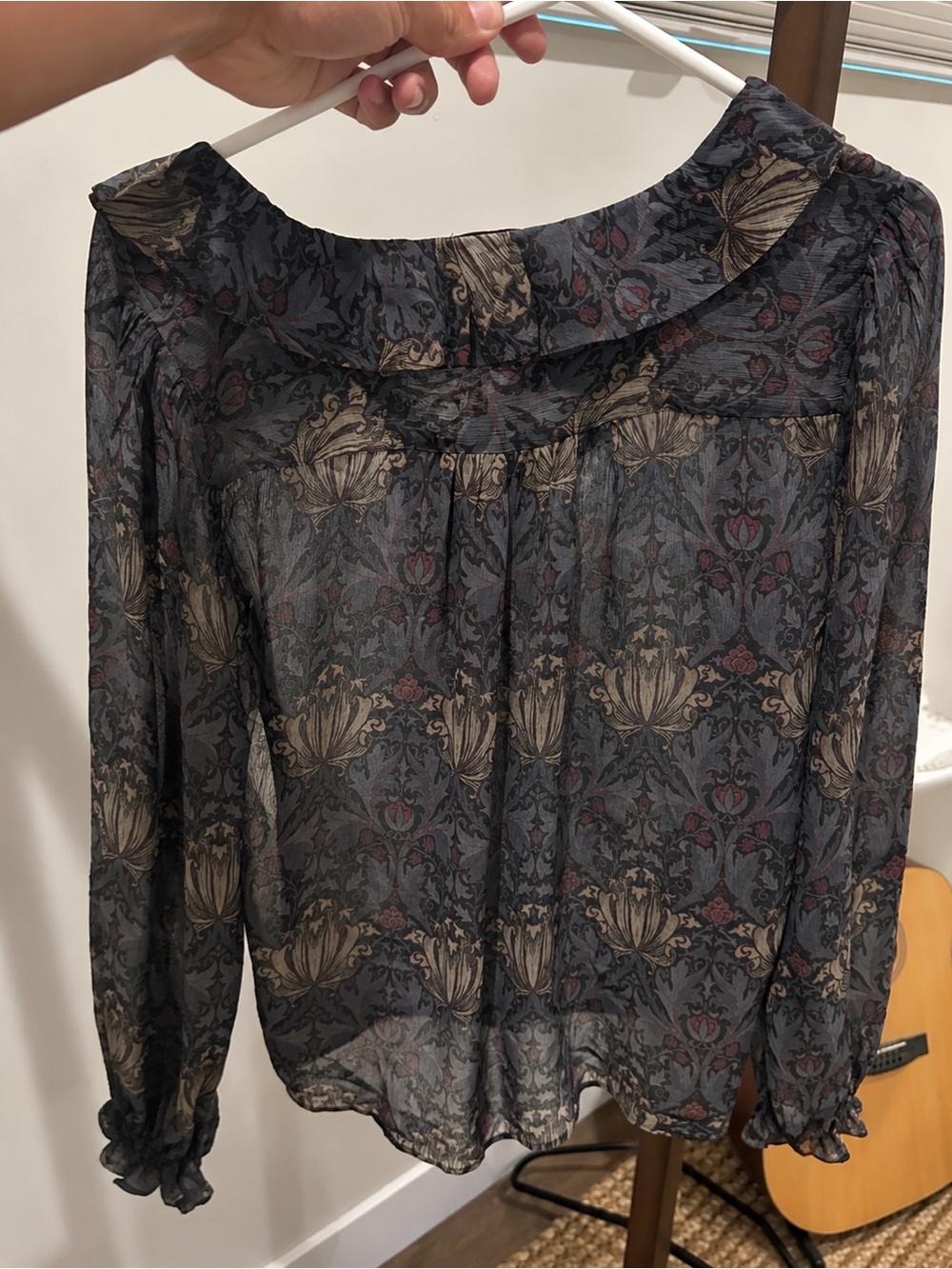 NWT PAIGE x Morris & Co. Silk Ruffle Blouse William Morris Print $299 - Picture 4 of 6